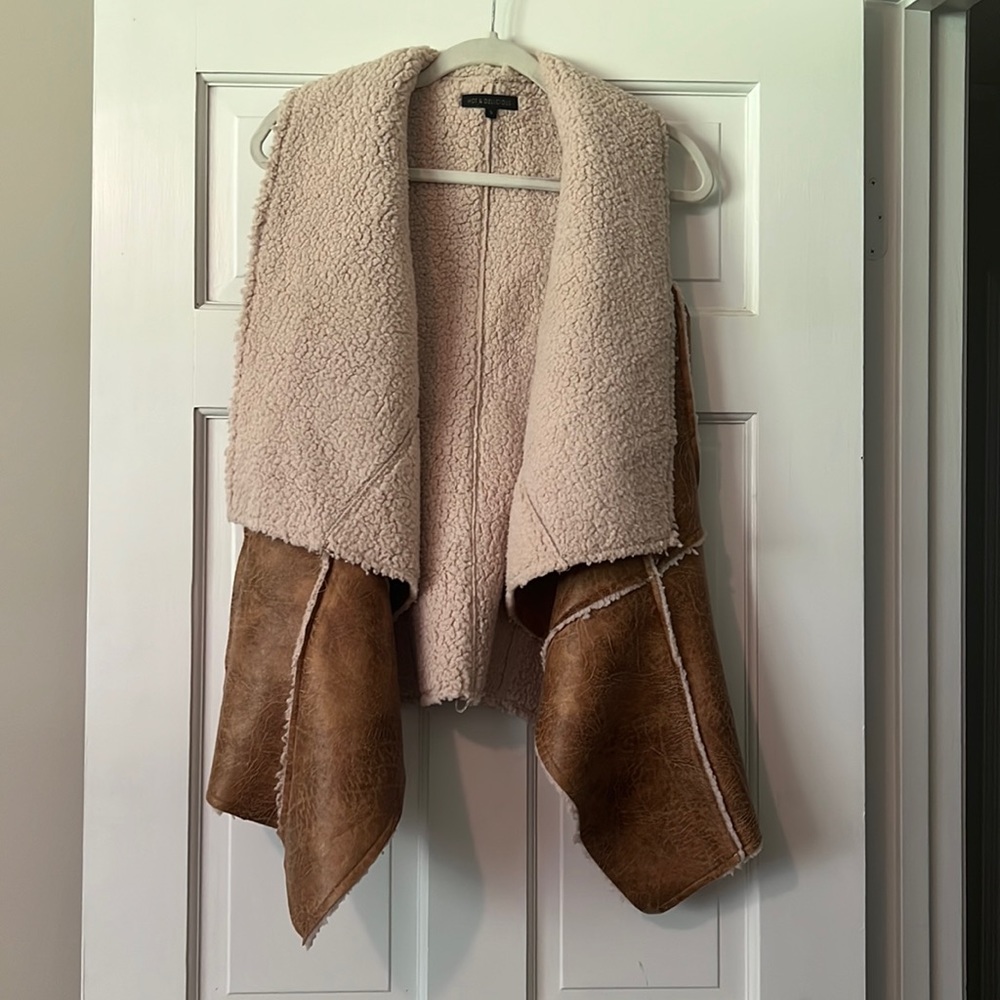 Womens, size small, feaux fur and feaux leather vest